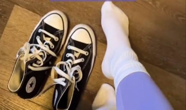 Gen-Z says wearing socks the wrong HEIGHT makes you look old - English ...