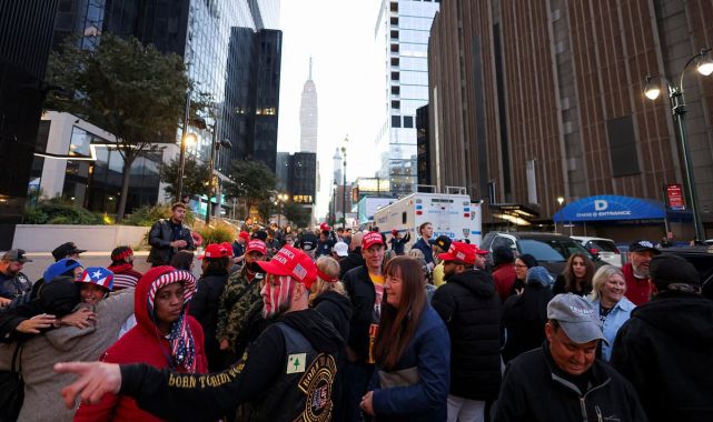 MAGA Fans Wait In Line Ahead Of Trump's Madison Square Garden Rally ...