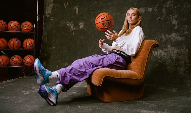 Paige Bueckers Makes History With Her Own Nike Signature Shoe - English ...